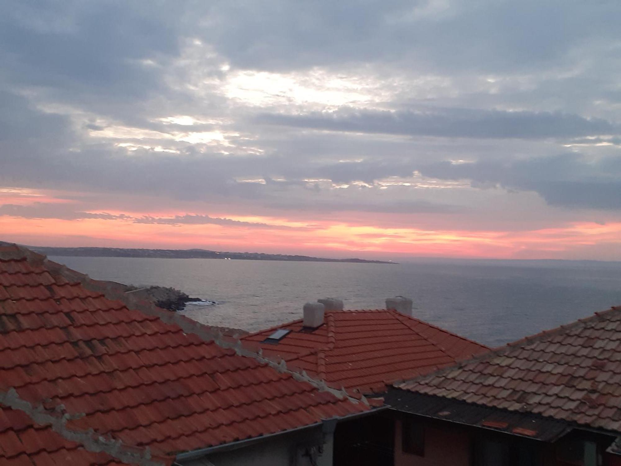 Family Hotel Emilia Sozopol Exterior photo